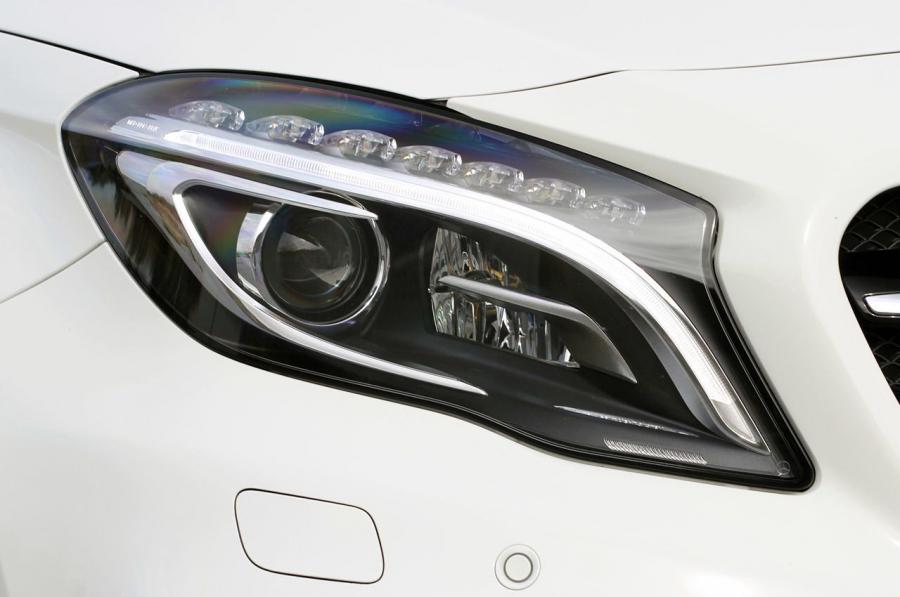  Mercedes-Benz GLA250 4Matic 2014 года  (фото 11 из 60)